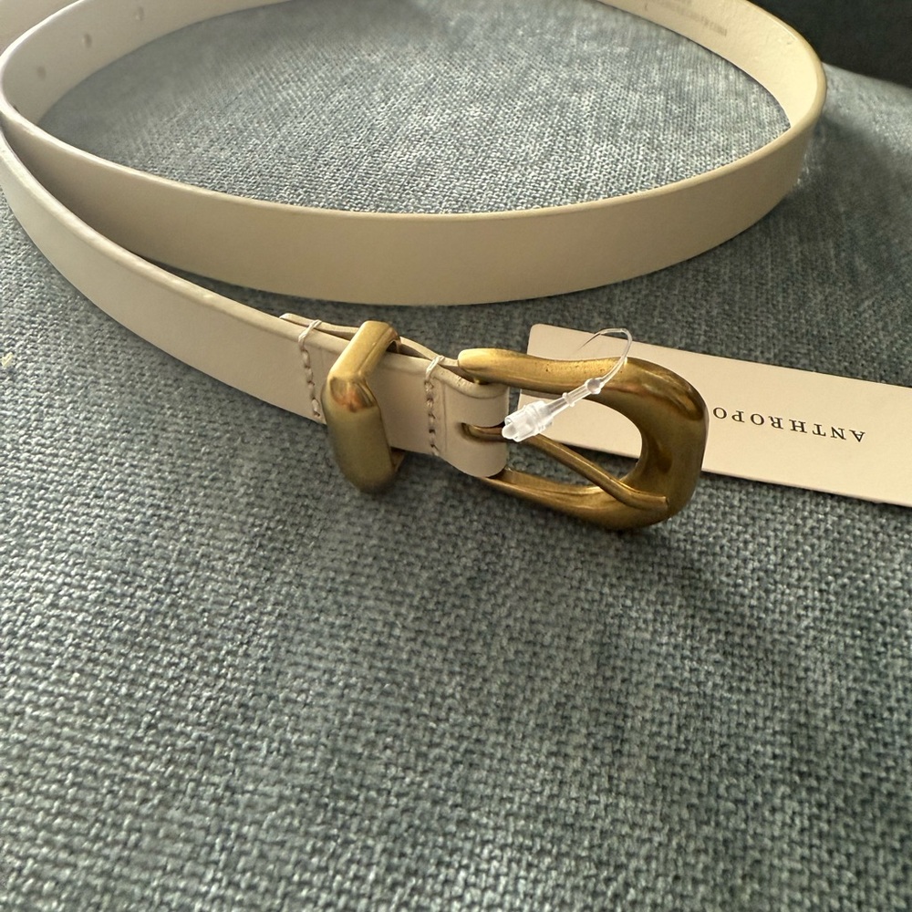 Anthropologie Cream Leather Belt with goldish / Brass Buckle. new with tags